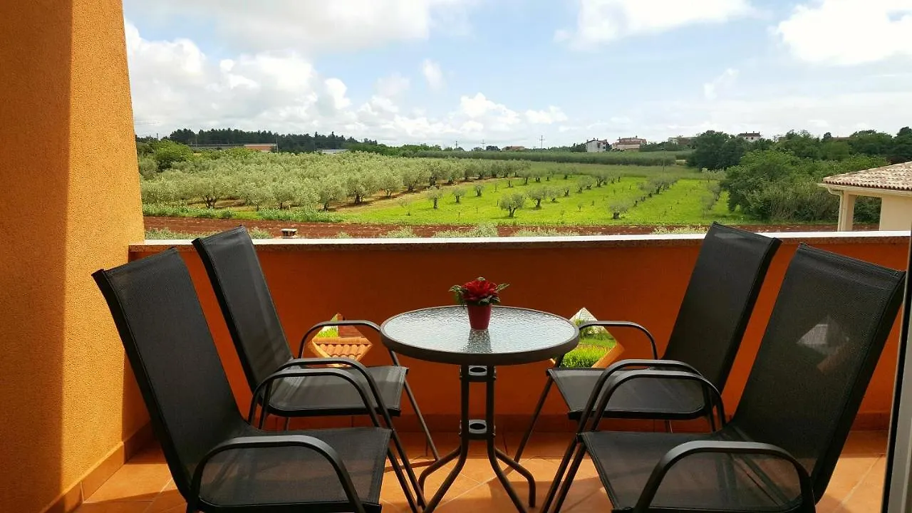 The Orange One Apartman Novigrad Istria